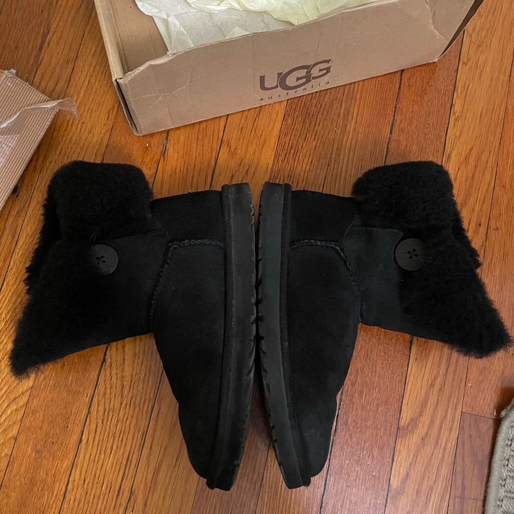 Ugg Australia Bailey boots (black) sz 7 - Picture 14 of 14